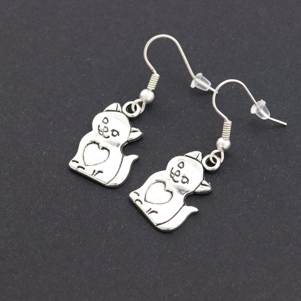 Metal cat dangle earrings, gift for cat lover, gift for her, cat drop earrings - Picture 3 of 6